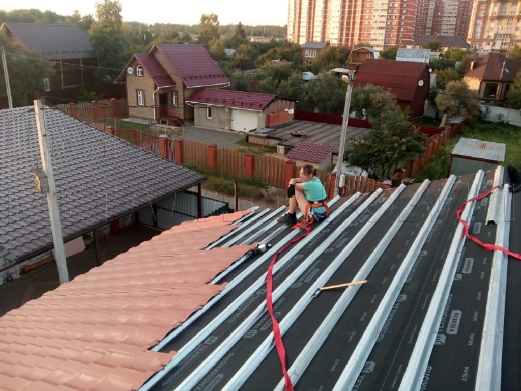 Металлочерепица Геркулес 8004 терракотовый Стальной Бархат от Центра Металлокровли в Рудном