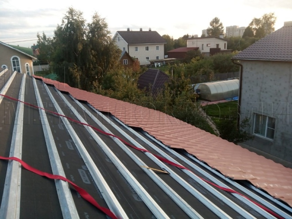 Металлочерепица Геркулес 8004 терракотовый Стальной Бархат от Центра Металлокровли в Рудном